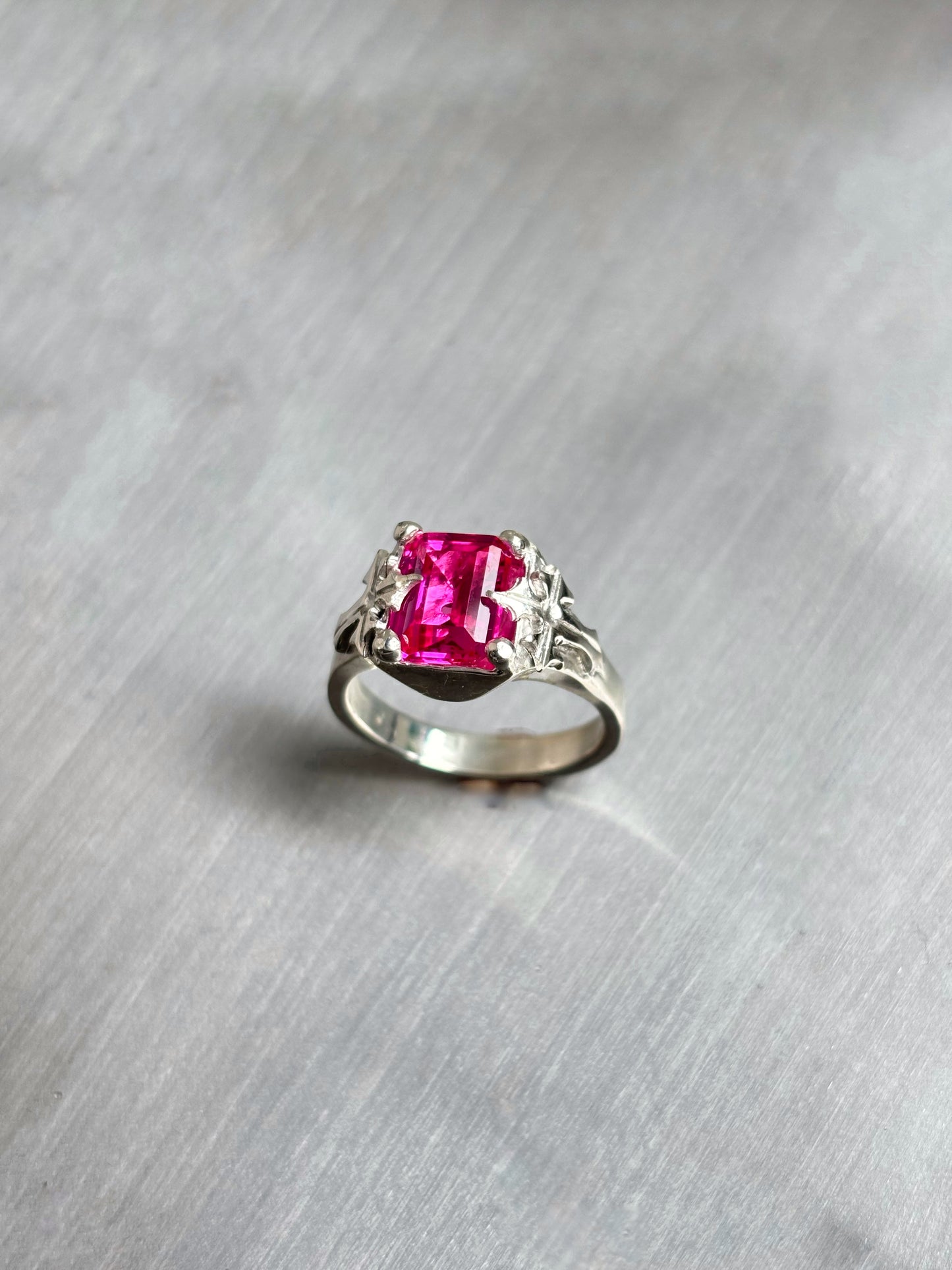 Hallowed Ring - Silver