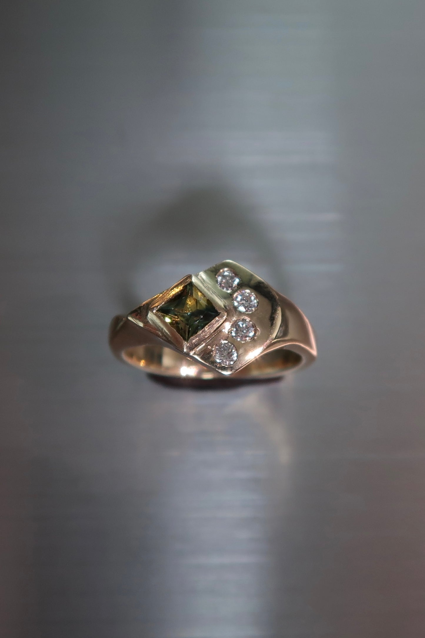 Sly Ring